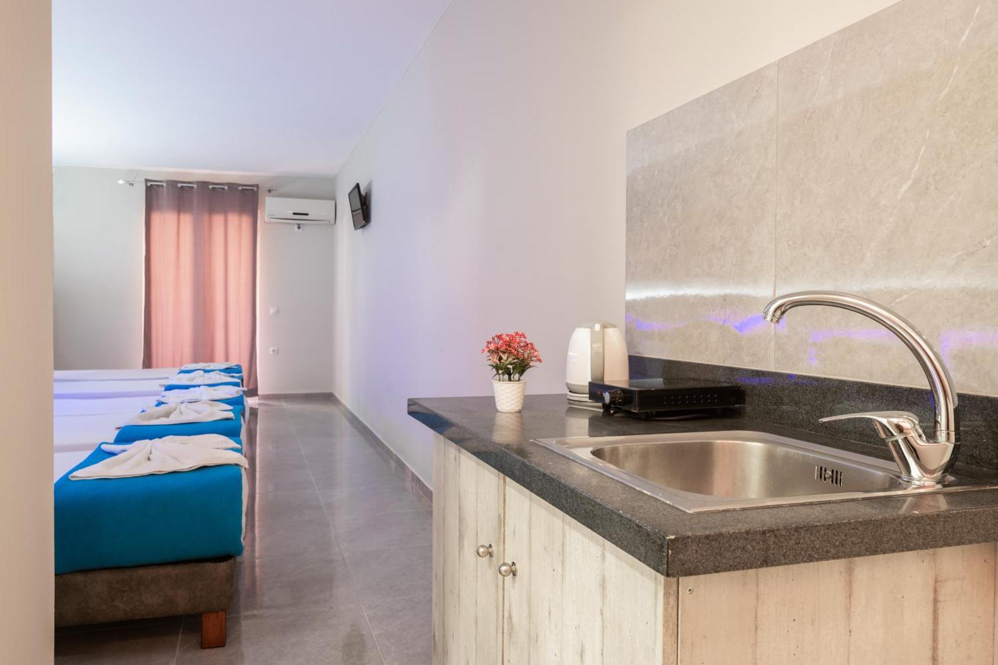 Savvas Hotel (Adults Only) Laganas Bagian luar foto